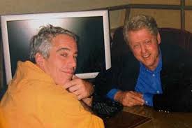 Bill Clinton, Jeffrey Epstein and Ghislaine Maxwell: an uncomfortable connection | News Review | The Sunday Times